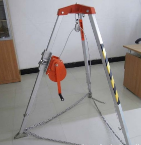 救援三腳架和救援繩哪個好（救援三腳架和救援繩的區別）