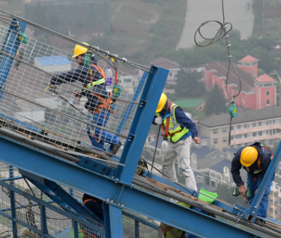雙柳長(zhǎng)江大橋高處施工防墜器安全防護(hù)